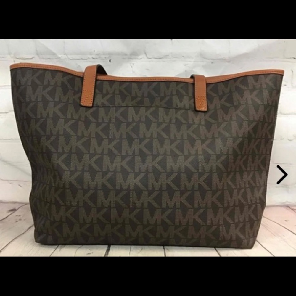 Michael Kors Tote bag - Picture 2 of 6
